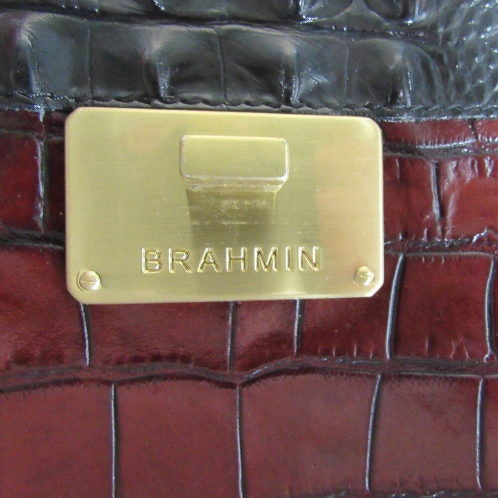 BRAHMIN CROC EMBOSSED MOJITO BAG, LOTS OF STORAGE , EXCELLENT COND. MAKE OFFER - Picture 8 of 9